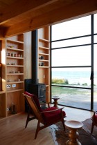 Whangapoua Sled House by Crosson Clarke Carnachan | Yellowtrace.