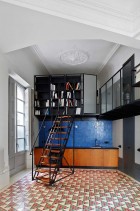Carrer Avinyo Barcelona Apartment by￼ David Kohn Architects | Yellowtrace