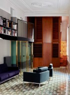 Carrer Avinyo Barcelona Apartment by￼ David Kohn Architects | Yellowtrace