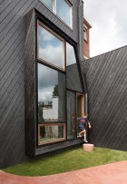 Kessel Lo House by NU Architectuuratelier | Yellowtrace