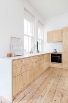 Flinders Lane Apartment by Clare Cousins Architects | Yellowtrace