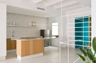 Refurbished Holiday Apartment by Colombo and Serboli Architecture | Yellowtrace