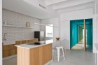 Refurbished Holiday Apartment by Colombo and Serboli Architecture | Yellowtrace