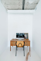 Black & White Apartment in Moscow by Crosby Studios | Yellowtrace