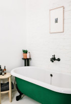 Black & White Apartment in Moscow by Crosby Studios | Yellowtrace