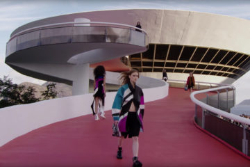Oscar Niemeyer's Niterói Contemporary Art Museum in Rio de Janeiro Hosts Louis Vuitton Cruise 2017 Fashion Show | Yellowttrace