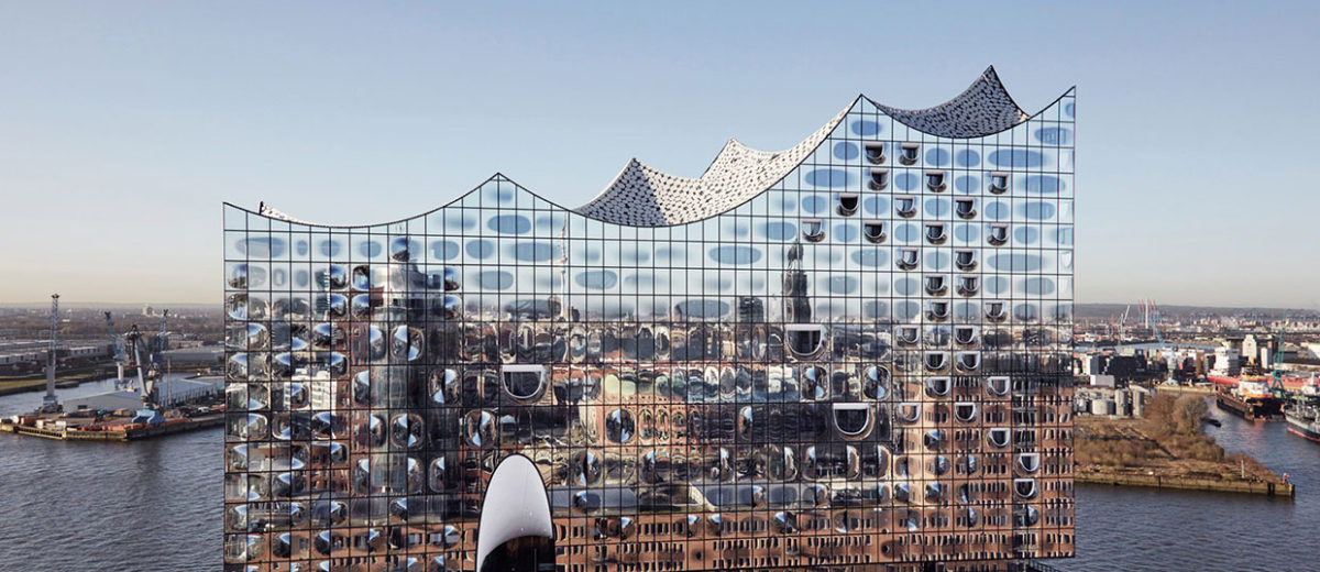 ELBPHILHARMONIE ヘルツォーグ& de ムーロン Elbphilharmonie Concert Hall by Herzog & de Meuron Opens in