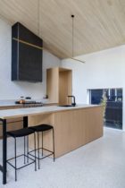 Baffle House by Clare Cousins Architects | Yellowtrace
