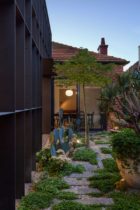 Baffle House by Clare Cousins Architects | Yellowtrace