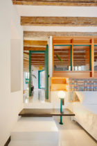 Raval Hideaway in Barcelona by Mariana de Delás + Marcos Duffo | Yellowtrace