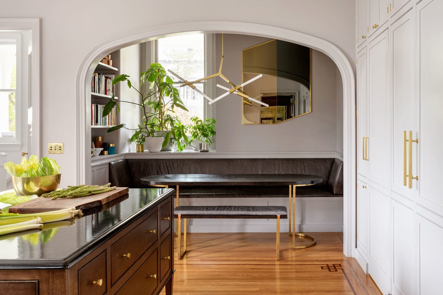 Historic Victorian House in Portland by Jessica Helgerson | Yellowtrace
