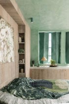 Converted Loft in the Heart of Shoreditch, East London by Chan & Eayrs | Yellowtrace