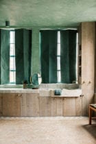 Converted Loft in the Heart of Shoreditch, East London by Chan & Eayrs | Yellowtrace