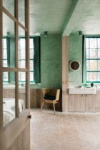 Converted Loft in the Heart of Shoreditch, East London by Chan & Eayrs | Yellowtrace