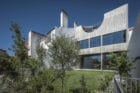 House in Estrela, Lisboa, Portugal by Aires Mateus | Yellowtrace