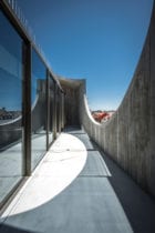 House in Estrela, Lisboa, Portugal by Aires Mateus | Yellowtrace