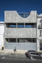 House in Estrela, Lisboa, Portugal by Aires Mateus | Yellowtrace