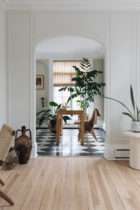 Long Residence in Chicago by Pernille Lind Studio | Yellowtrace