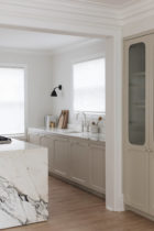 Long Residence in Chicago by Pernille Lind Studio | Yellowtrace