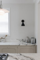 Long Residence in Chicago by Pernille Lind Studio | Yellowtrace
