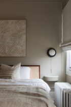 Long Residence in Chicago by Pernille Lind Studio | Yellowtrace