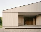 Sheffield Residence in Massachusetts by Vincent Appel / Of Possible, Photo Rory Gardiner | Yellowtrace