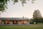 Sheffield Residence in Massachusetts by Vincent Appel / Of Possible, Photo Rory Gardiner | Yellowtrace