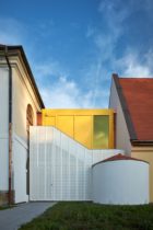 Primary School Vresovice Public Atelier Fuuze Education Interiors Photo Boysplaynice Yellowtrace 30