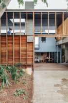 K&T's Place in Brisbane, Queenslander Renovation, Nielsen Jenkins Australian Architecture | Yellowtrace