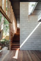 K&T's Place in Brisbane, Queenslander Renovation, Nielsen Jenkins Australian Architecture | Yellowtrace