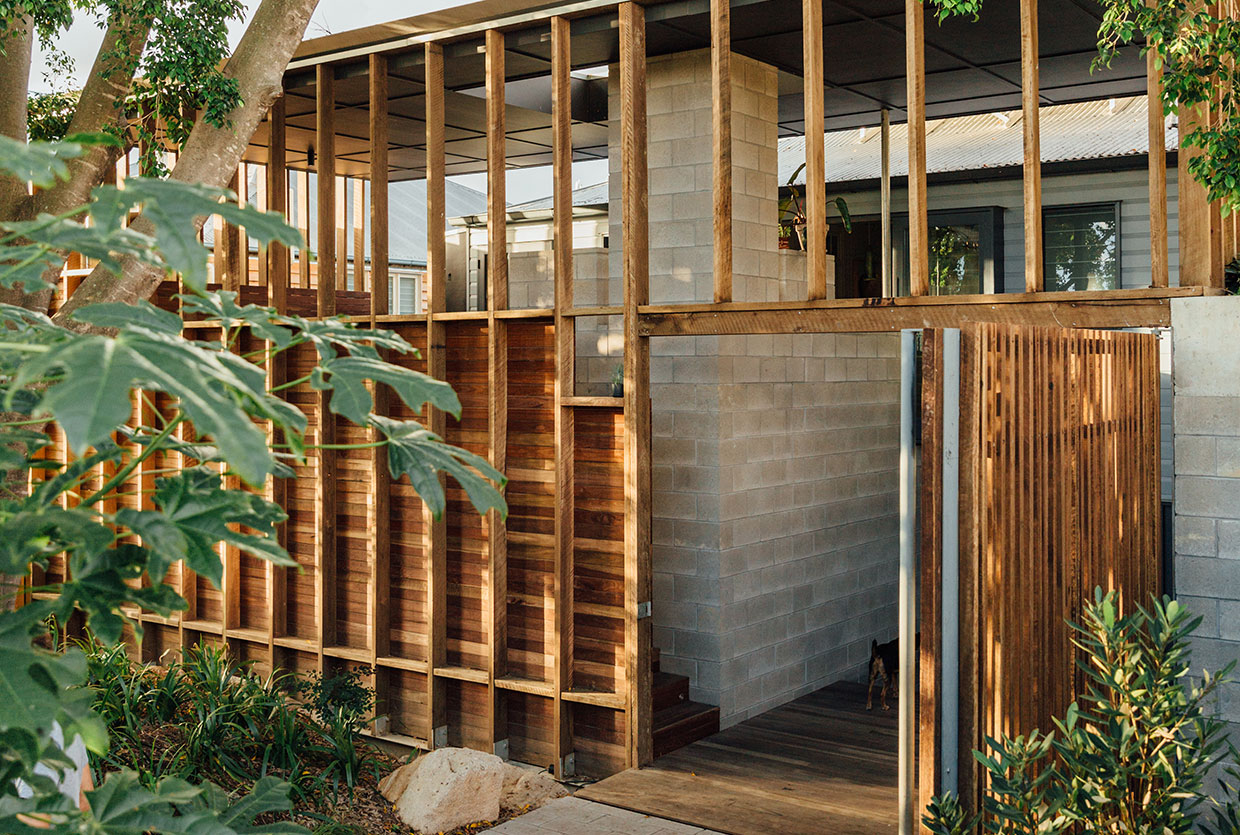 K&T's Place in Brisbane, Queenslander Renovation, Nielsen Jenkins Australian Architecture | Yellowtrace