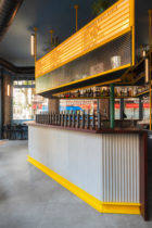 Un Studio, La Raffinerie Modernist Beer Bar in Lyon, Photo Aurelien Aumond | Yellowtrace