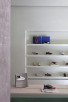 Ciszak Dalmas Ferrari, Hoff Flagship Madrid Shop Interior, Photo Asier Rua | Yellowtrace