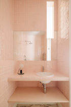 Bureau, Rua Maria Apartment Renovation, Lisbon Interiors, Photo Francisco Nogueira | Yellowtrace