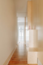 Bureau, Rua Maria Apartment Renovation, Lisbon Interiors, Photo Francisco Nogueira | Yellowtrace