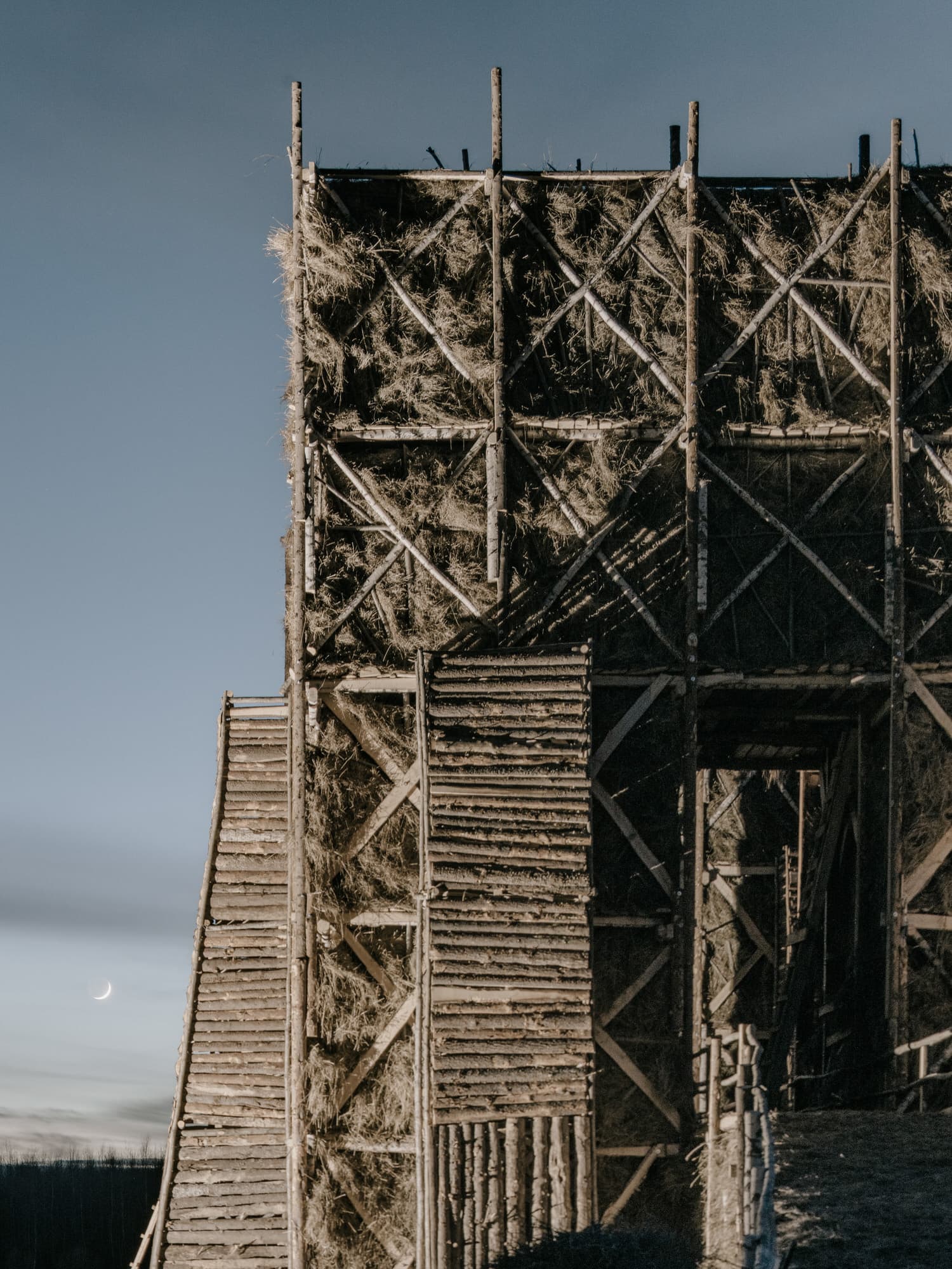 Katarsis, Burning Bridges Installation in Russia, Photo Grigoriy Sokolinsky | Yellowtrace