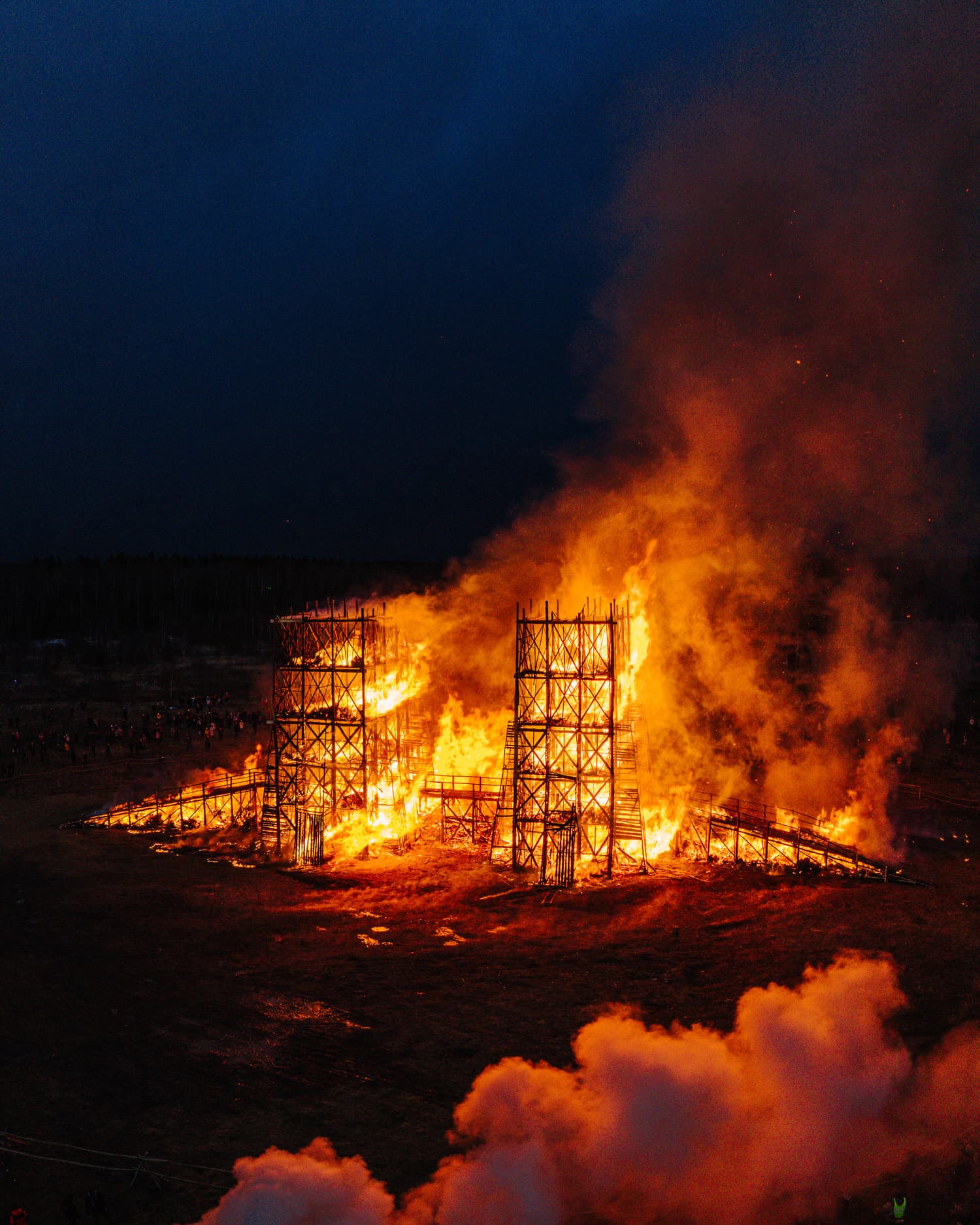 Katarsis, Burning Bridges Installation in Russia, Photo Max Bezyglyj | Yellowtrace