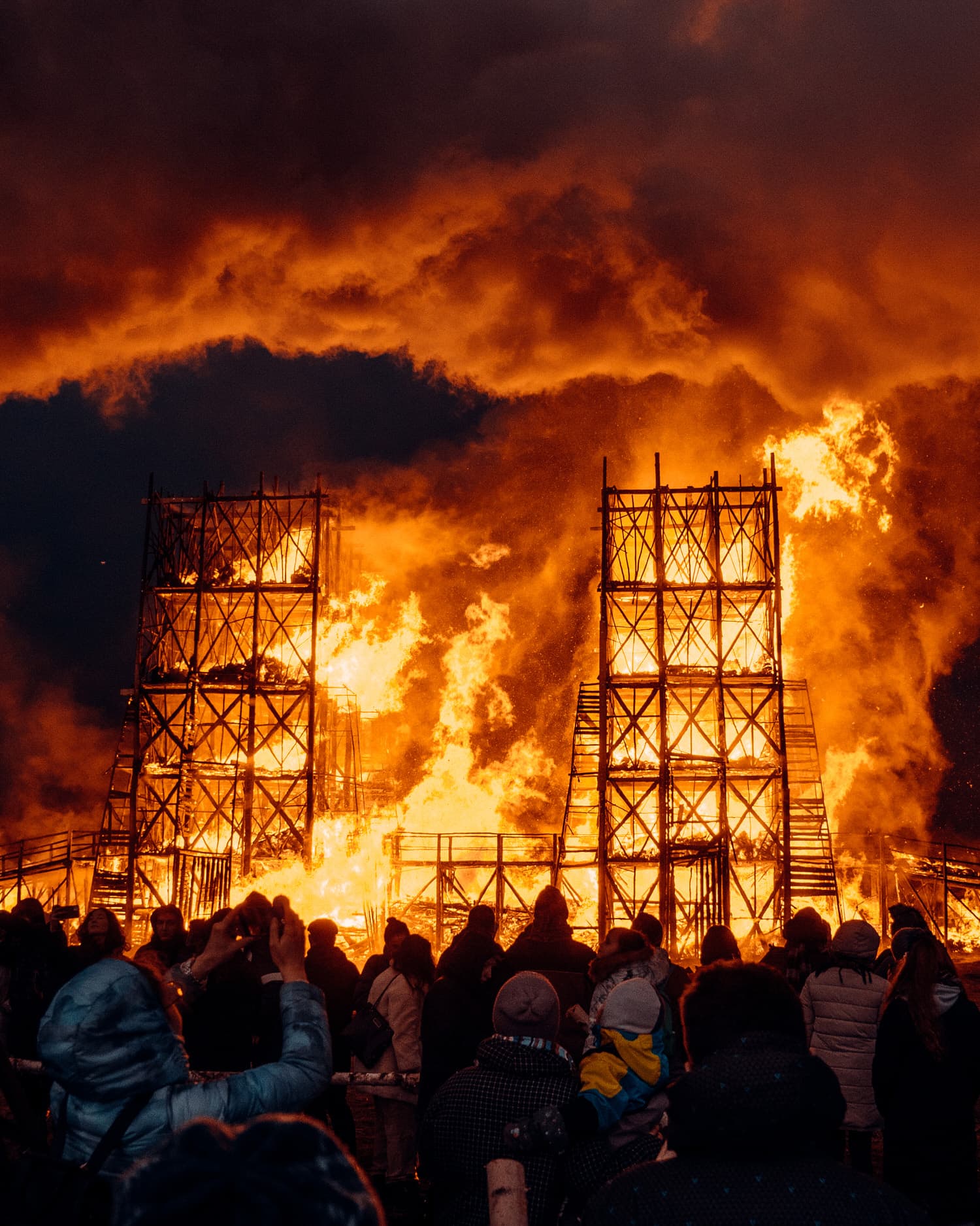 Katarsis, Burning Bridges Installation in Russia, Photo Rustam Shagimordanov | Yellowtrace