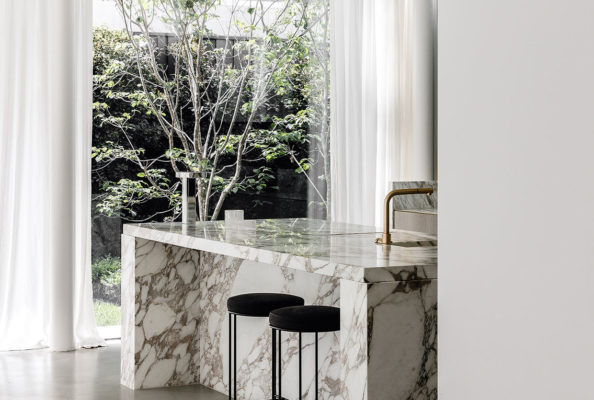 Rob Mills Architecture Interiors Urban Garden House Toorak Photo Timothy Kaye Yellowtrace