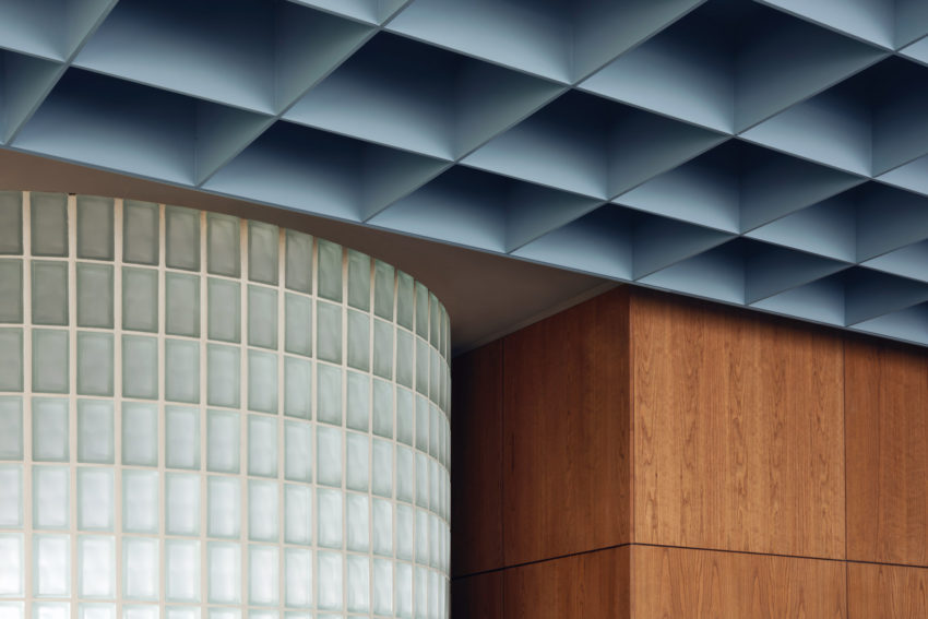 Child Studio Transforms 60s London Post Office into Japanese Restaurant