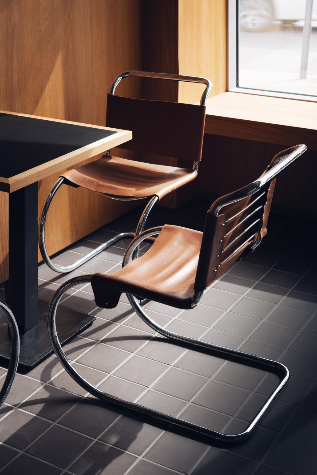 Child Studio Transforms 60s London Post Office into Japanese Restaurant