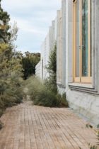Architects Eat Bellows Beach House Flinders Masonry Architecture Photo Derek Swalwell Yellowtrace 50