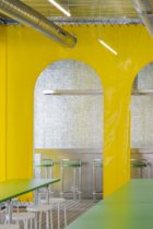 Burr Brutal Burrito Madrid Fast Food Restaurant Photo Maru Serrano Yellowtrace 08
