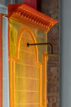 Holloway Li Market Building Experimental Showroom Ground Floor Amber Resin Panel Photo Nicholas Worley Yellowtrace 04
