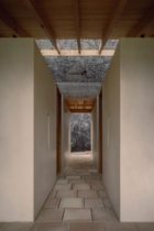 Practica Arquitectura La Hacienda Jardin Photo Courtesy Of Architect Holiday House Mexico Yellowtrace 07