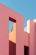 Ricardo Bofill Muralla Roja Iv In Memoriam Ricardo Bofill Photo Andres Gallardo Yellowtrace 21