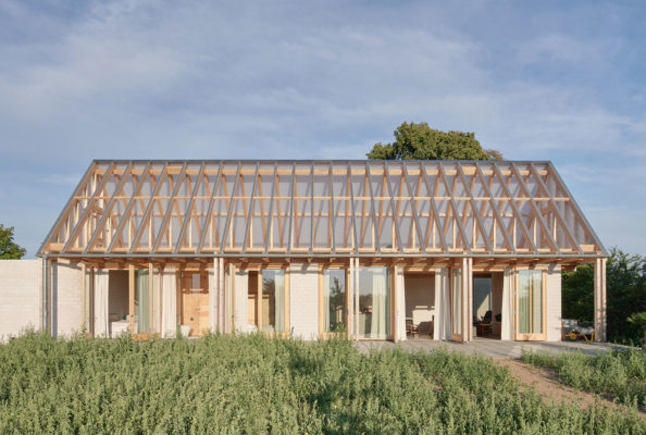 Sigurd Larsen Das Glashaus Uckermark Photo Tobias Koenig Michael Romstoeck Holiday House Yellowtrace