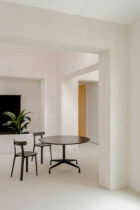 Burr Studio Mrt Home Workspace Hybrid Adaptive Reuse Warehouse Conversion Madrid Photo Maru Serrano Yellowtrace 22