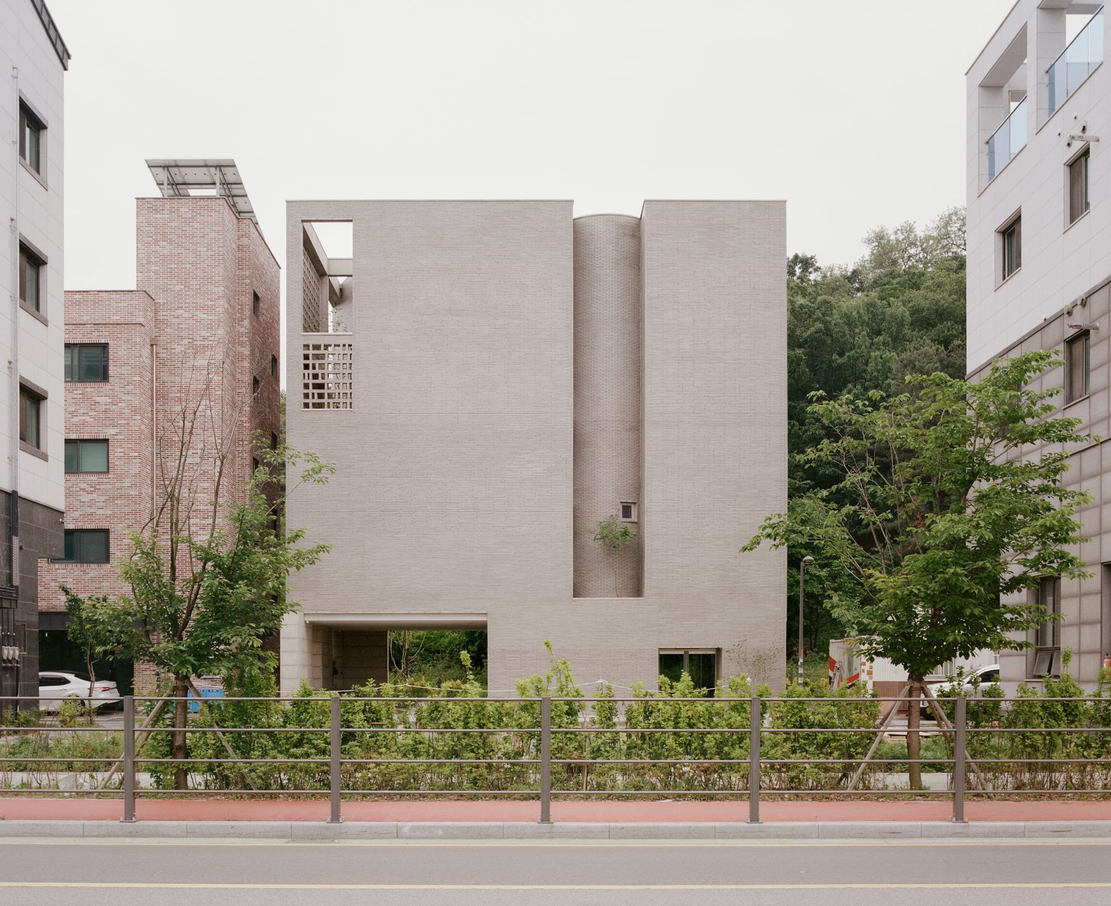 Yellowtrace Order Matter Raw House Seoul Residential Architecture Photo Simone Bossi 23 Opt80