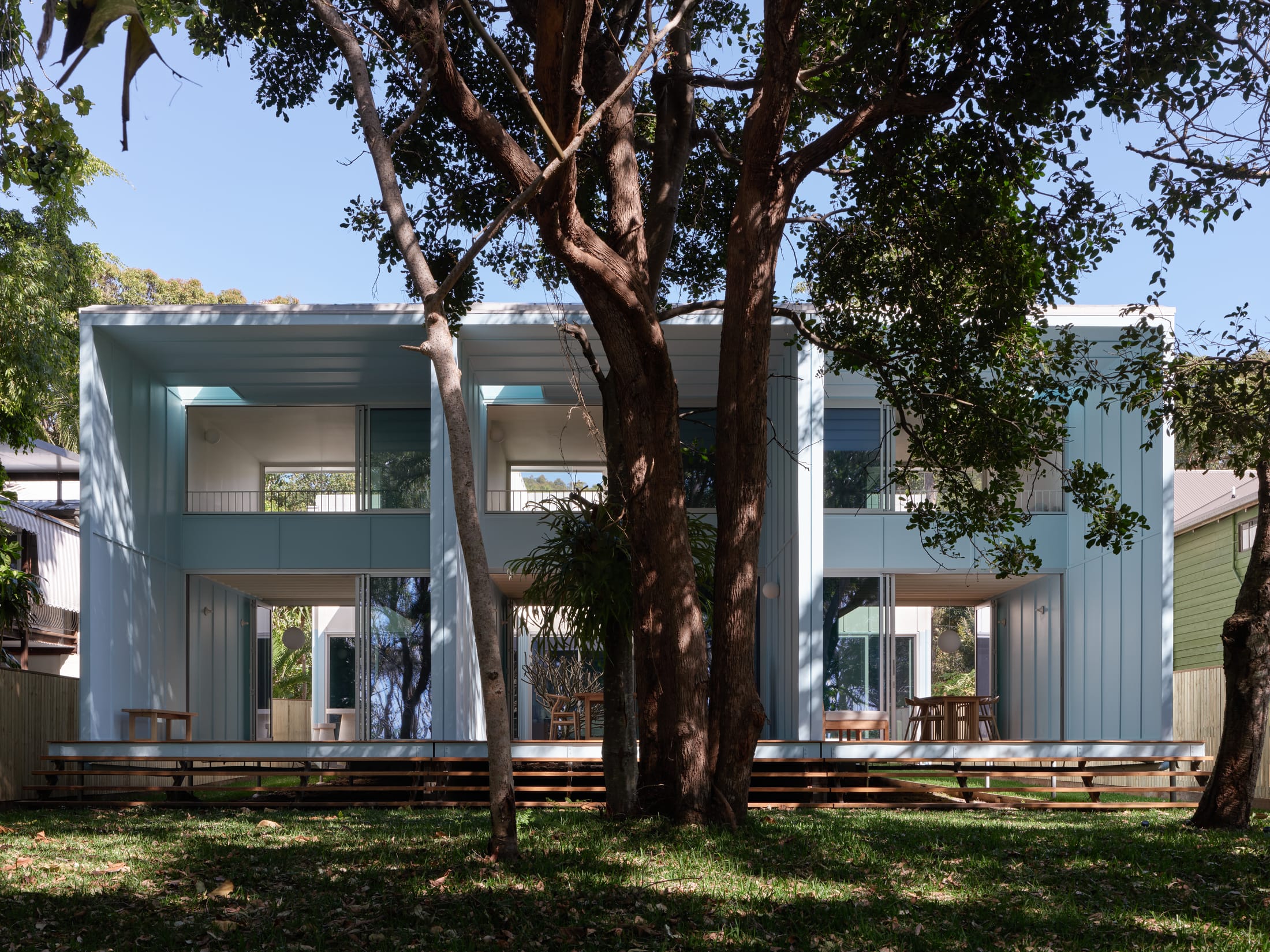 Yellowtrace Houses Awards 2025 Apartment Or Unit Winner Blok Three Sisters By Blok Modular With Vokes And Peters Photo Christopher Frederick Jones 15 Opt80